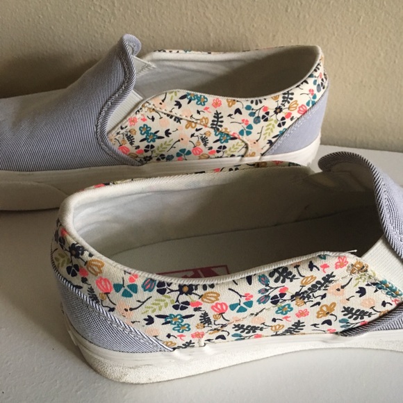 vans asher stripe floral slip-on sneaker - women's